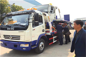 巴青汽车道路救援拖车价格